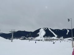 -丝绸之路山地度假区滑雪场