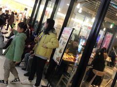 等位区-必胜客(龙泉万达店)