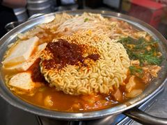 部队锅加芝士-富乐满韩国正宗炸鸡韩国料理(虹泉路店)