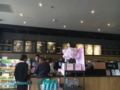 -星巴克臻选(莘庄仲盛店)