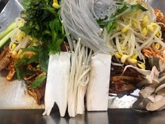 准备锅-金明子八带鱼馆(正宗韩国连锁店)