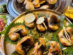 -围炉肉舍•炭烤活鳗•丹东海鲜烤肉(步行街店)