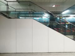 -体育场(地铁站)