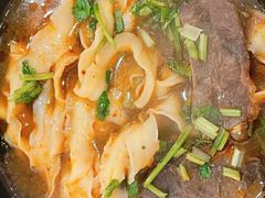 火腿肠刀削面砂锅-兄弟砂锅(陆家巷店)
