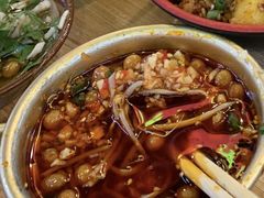 -拐枣巷小串串(财大店)