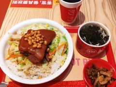 -猪戈戈超级猪脚饭(佳兆业店)