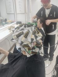 -镁连社·美联社