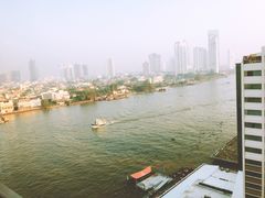 -曼谷湄南河畔华美达广场酒店