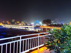 -北戴河碧螺塔海上酒吧公园