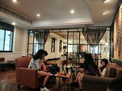 大堂-星巴克臻选(广州沙面店)