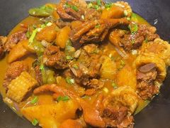 -鱼窝棚柴火铁锅炖(富山屯店)