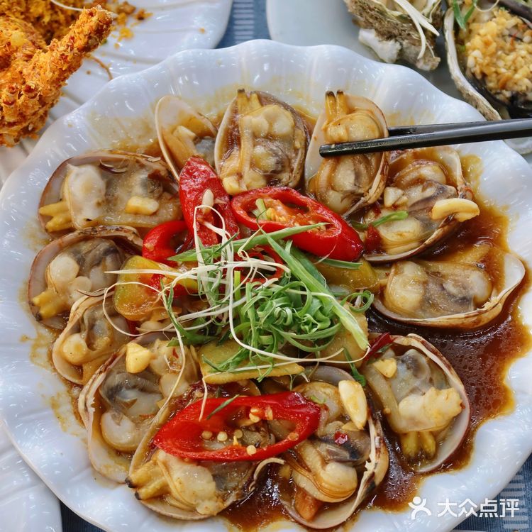 巽寮湾bi吃的海鲜店 放假了和家里人一起来惠州巽寮湾玩