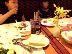 -尊爵天际大饭店 (近台茂)