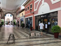 -佛罗伦萨小镇广佛名品奥特莱斯(疏港路店)