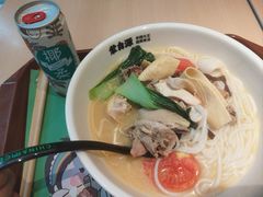 -蒙自源米线大王(东站店)