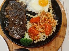 -豪享来牛排(人民店)