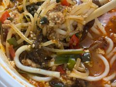 -粉八·云南米线·建水烧烤(常熟路店)