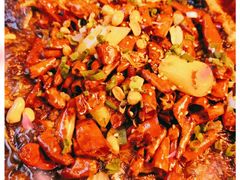 -鸣记脆皮烤鱼·海鲜烤鱼(三八广场店)