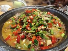 -头上红煨盐鸡·非遗院子餐厅