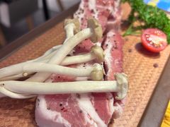 厚切五花肉-喜来稀肉(北外滩白玉兰广场店)