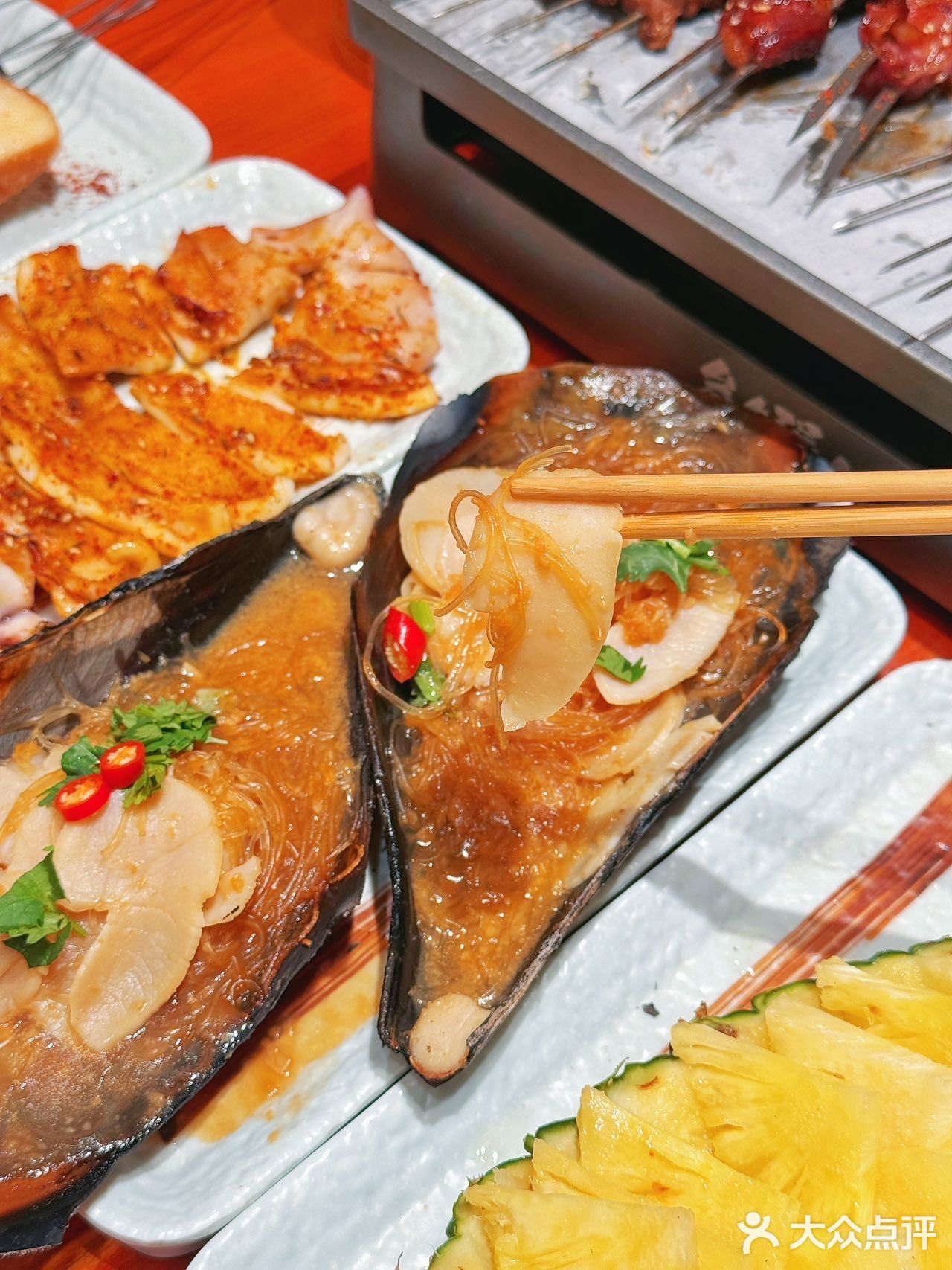 在深圳！这家烧烤店有XXXL号蒜蓉带子！！！
