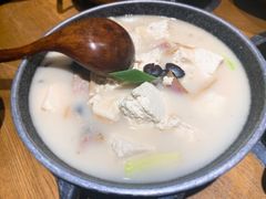 土家手掰柴火豆腐-吃饭皇帝大土家民族菜(正大广场店)