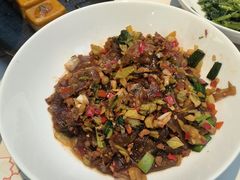 -阿瓦山寨·湘菜现炒·剁椒鱼头王(咸阳总店)