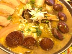 -闯关东东北农家菜(崂山石老人店)