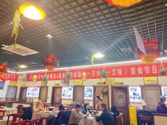 大堂-百味地锅鸡(财校分店)