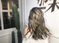 -变画·发型STUDIO