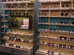 -MUJOSH木九十眼镜(月星环球港B1店)