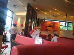 靠窗位-必胜客(大坪英利店)