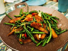 杏鲍菇炒豇豆-阿吾丹的烤羊·新疆菜·抓饭·拌面(乌尔禾店)