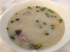 -万山楼海鲜酒家·二十三年老字号