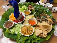 -沐毫傣泐云南菜孔雀宴•手抓饭傣味烧烤(曼听公园店)