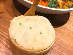 -云海肴·汽锅鸡·云南菜(天山百盛优客店)