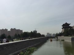 -城墙带状公园-大同古城墙广场停车场