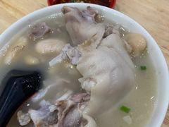 -雷祖芳老妈蹄花店