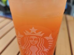 -星巴克(前滩世贸中心店)