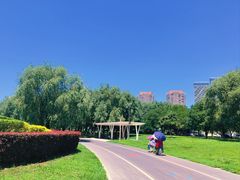 -人杰湖公园(地铁站)