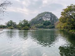 -星湖旅游景区七星岩