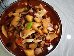 大盘鸡-撒拉人家.酸菜牦牛肉火锅