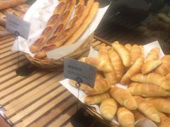 -Dough&Joe团憩(瑞虹天地月亮湾店)