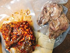 -鑫记婆婆兔·成都特产·兔头手撕兔(太古里店)