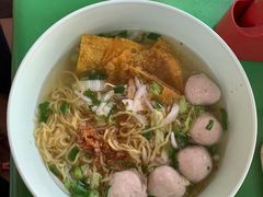 -瓦洛洛传统市场