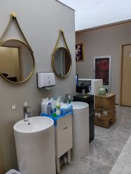 -More摩尔医美の注射线雕光电中心