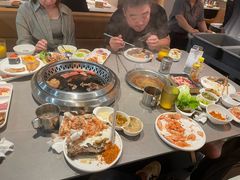 -黑金·寻焰自助百汇·烤肉·火锅(中街店)