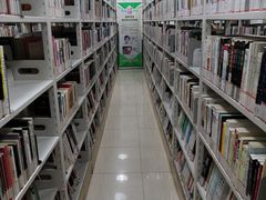 -曹家渡街道图书馆