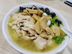 -老滕家过桥米线(金鱼胡同店)