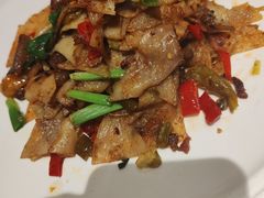 软饼炒腊肉-江城小馆陕南妈妈菜·全球旅行餐厅(钟楼店)